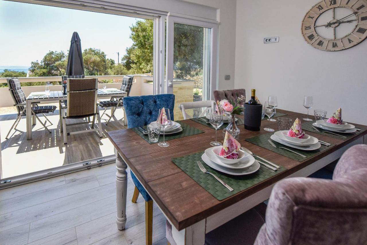 Moderner Bungalow Mit Meerblick Lun (Pag) Exterior foto