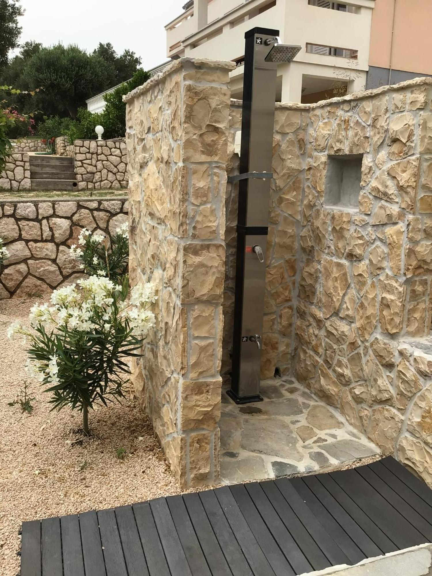 Moderner Bungalow Mit Meerblick Lun (Pag) Exterior foto